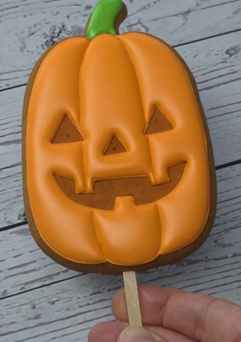 Pumpkin Pop decorated cookie