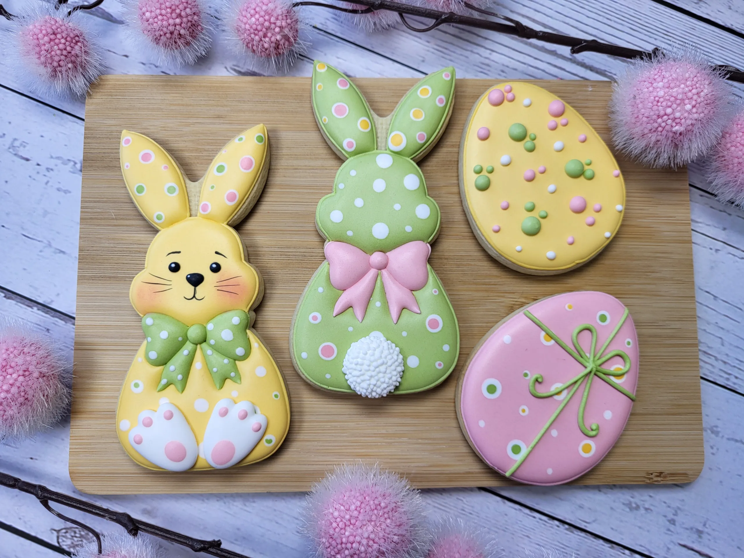 Easter Bunny & Eggs — image 1