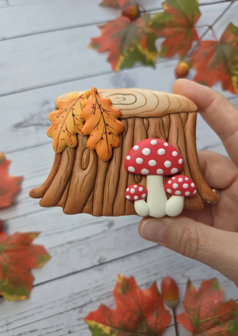 Tree Stump (AF) decorated cookie