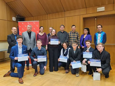 Šestice postupujících středoškoláků do ústředního kola soutěže na Akademii věd do Prahy