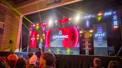 Zahajovací ceremoniál studentské projektové soutěže IFEST2 v Tunisu