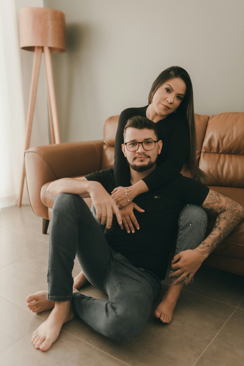 Couple Couch Pictures | Download Free Images on Unsplash