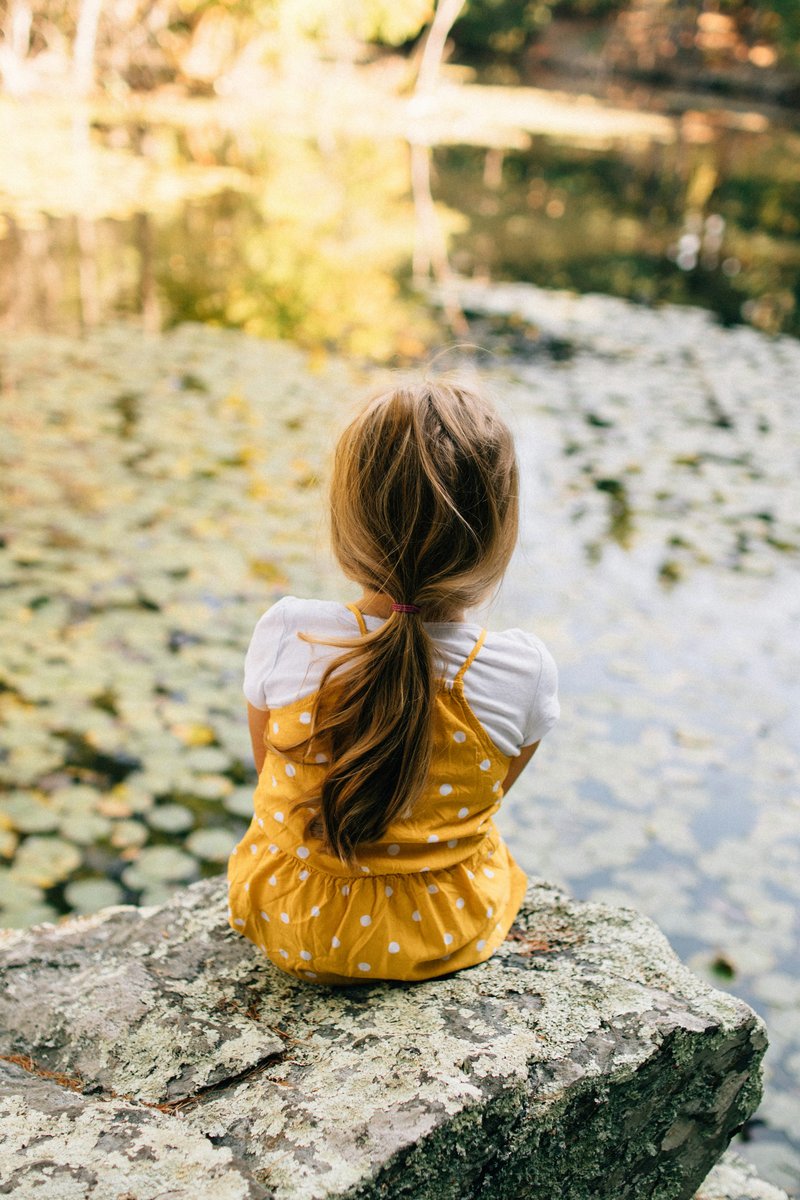 Lonely Child Pictures | Download Free Images on Unsplash