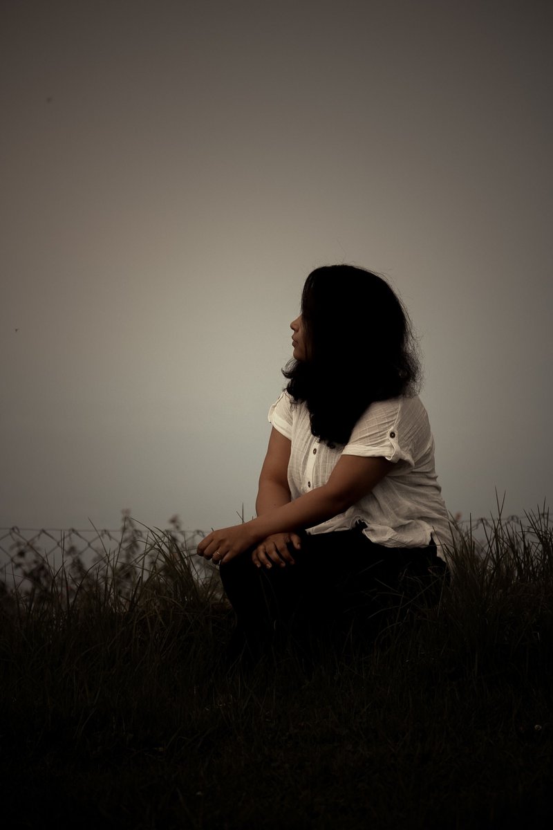 Alone Woman Photos, Download The BEST Free Alone Woman Stock Photos & HD Images