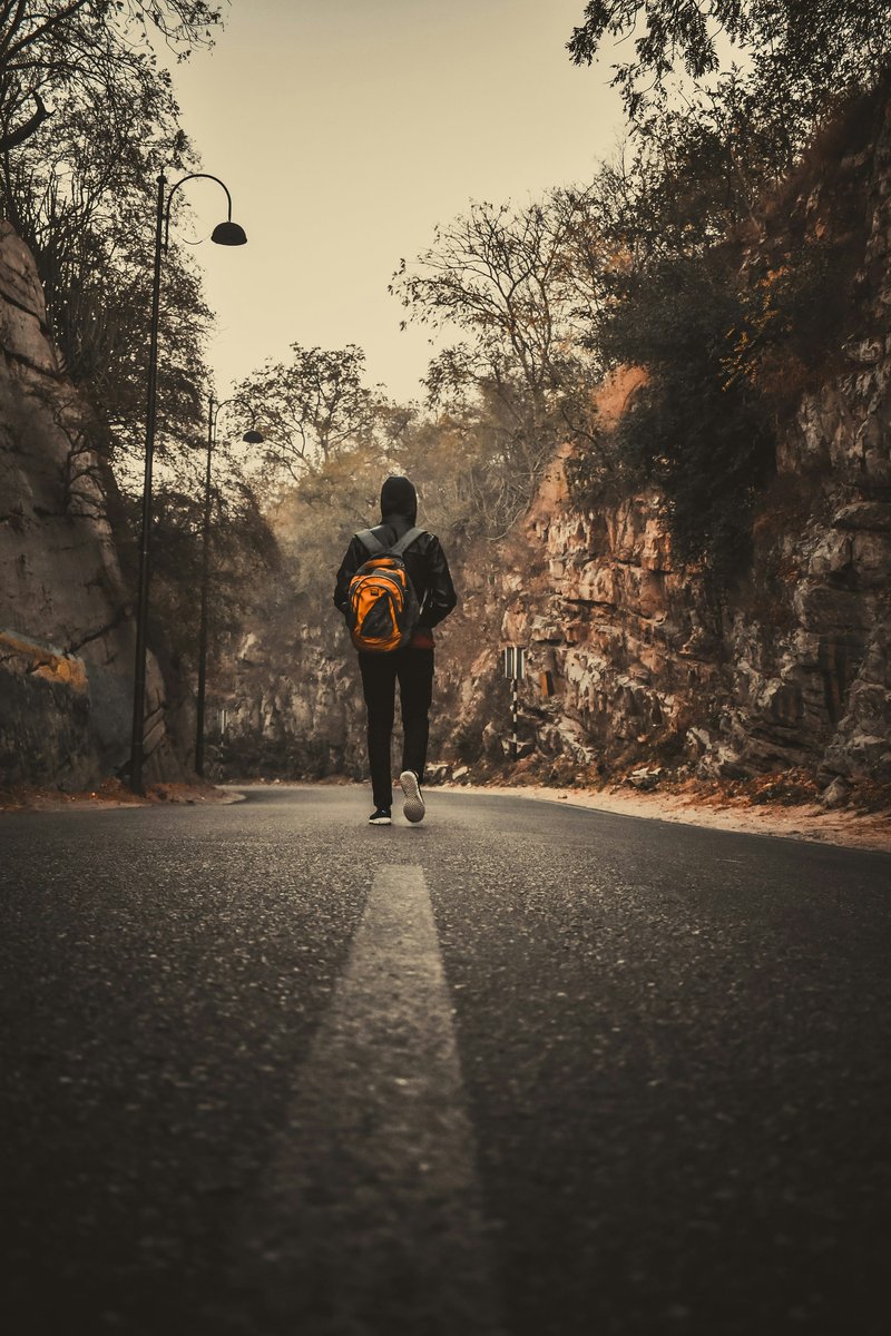 Man Walking Away Pictures | Download Free Images on Unsplash