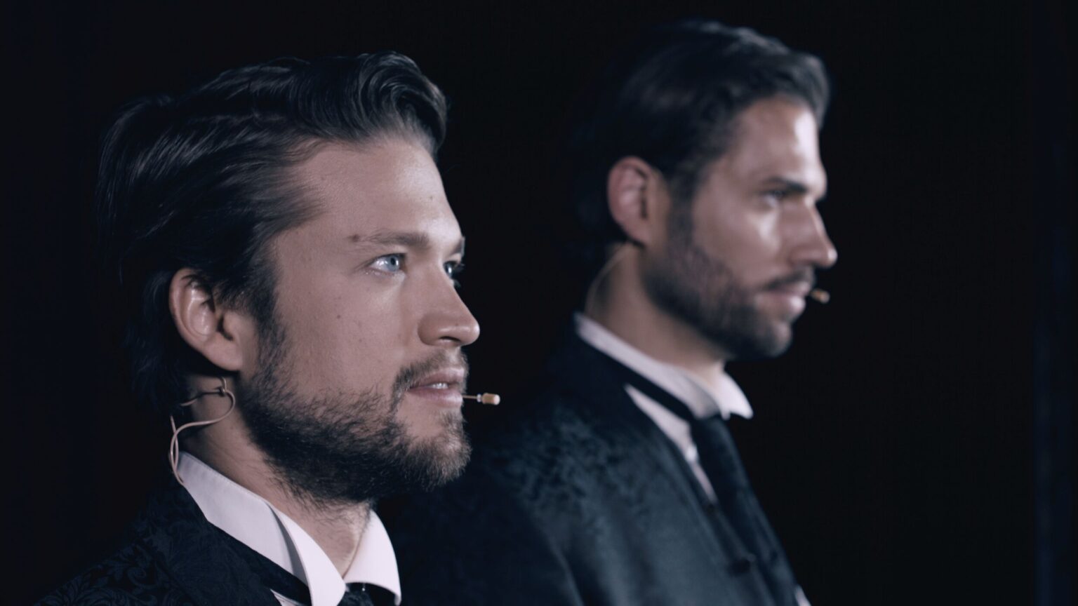 Golden Ace - Die Magier - Bühnenshow