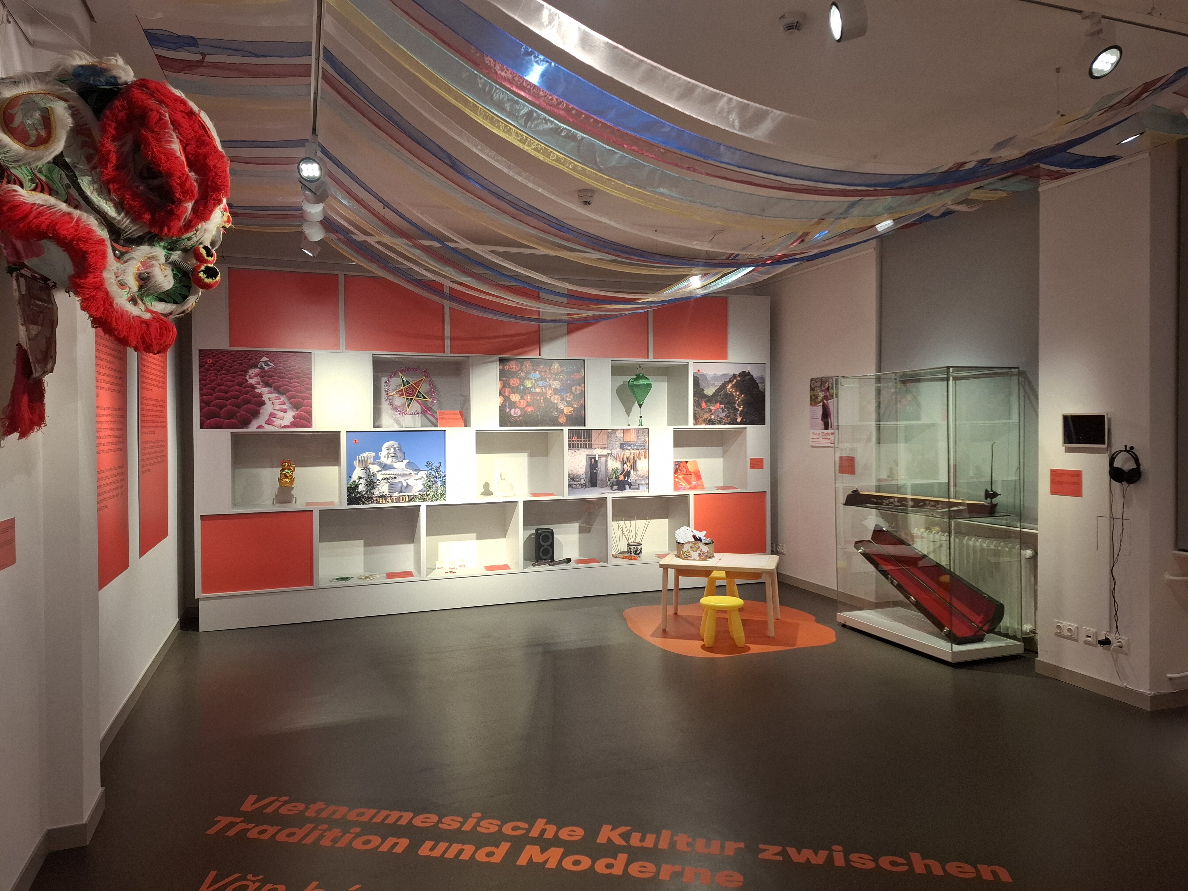 Ausstellung - Vietnam und die Niederlausitz – Verbundene Welten
