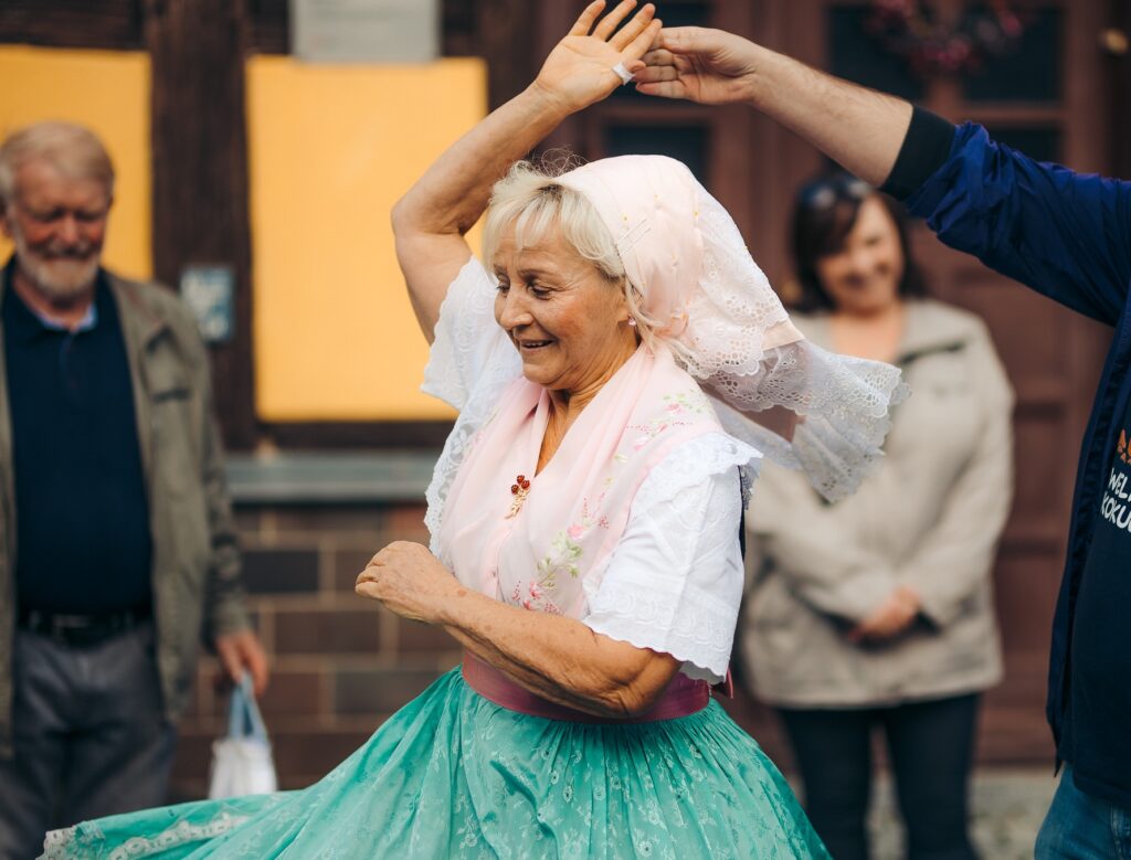 Stadtführung & Sorbisches Brauchtum mit Milena