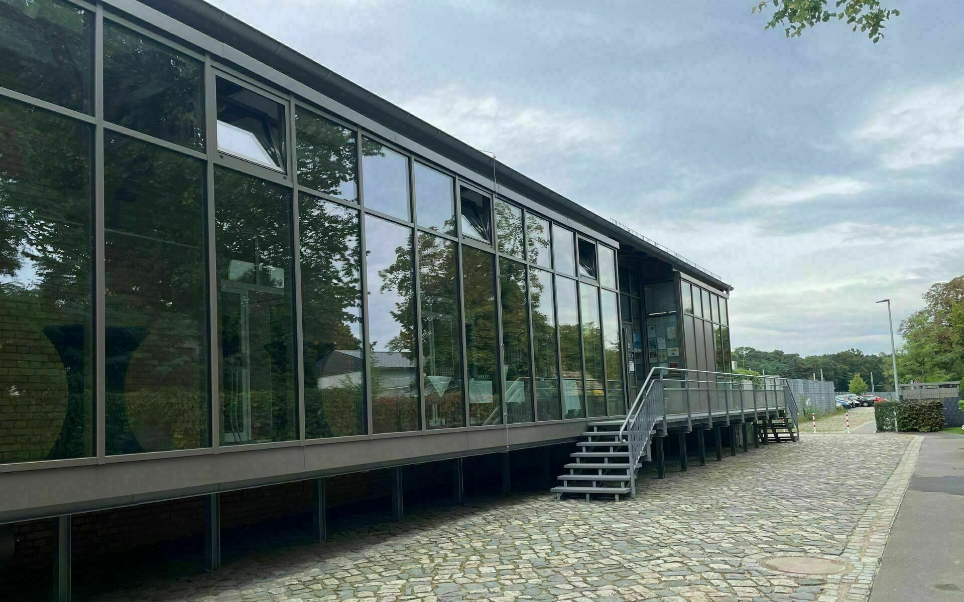 Unerhörte Ostfrauen - Lebensspuren in zwei Systemen