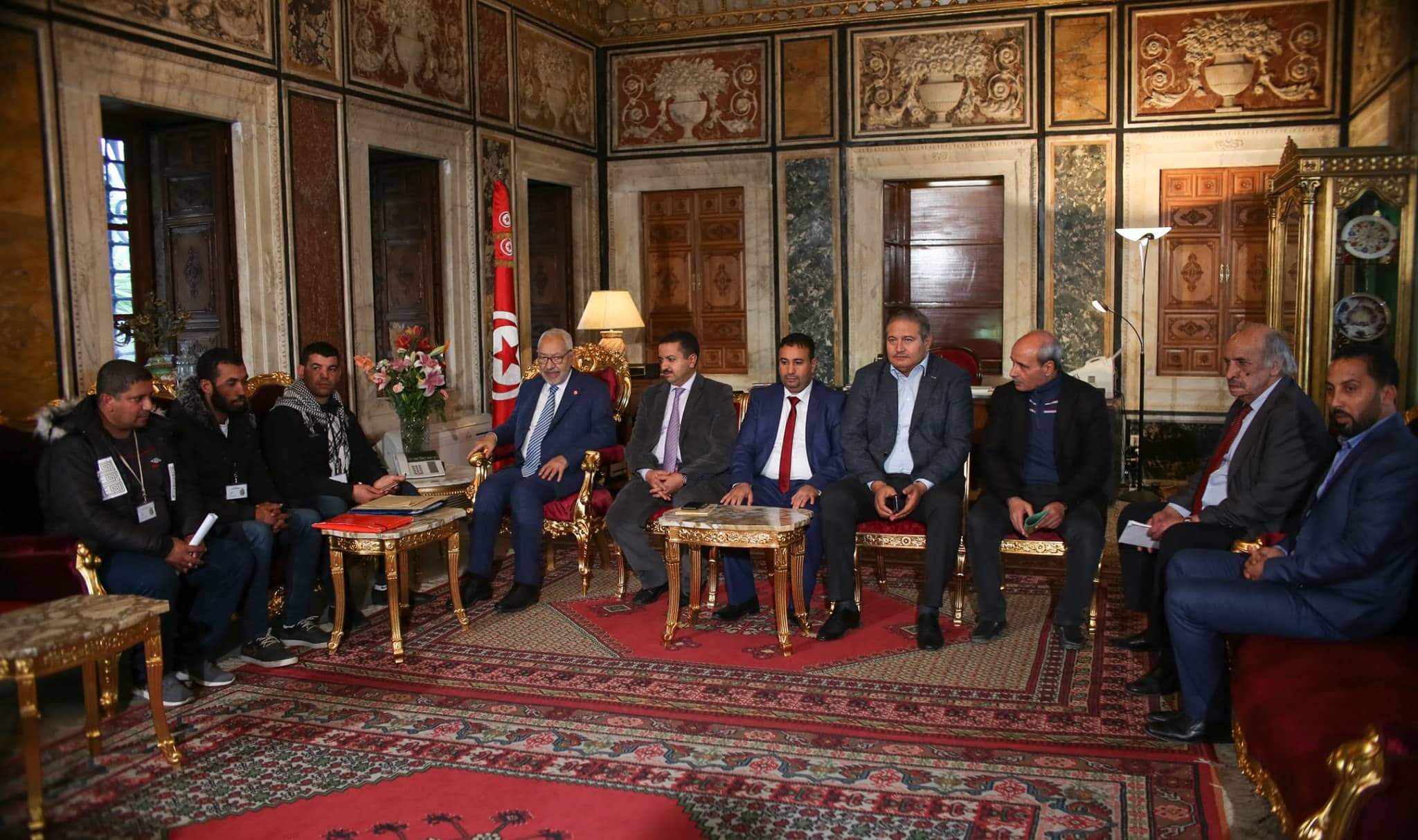 الصورة الرئيسية