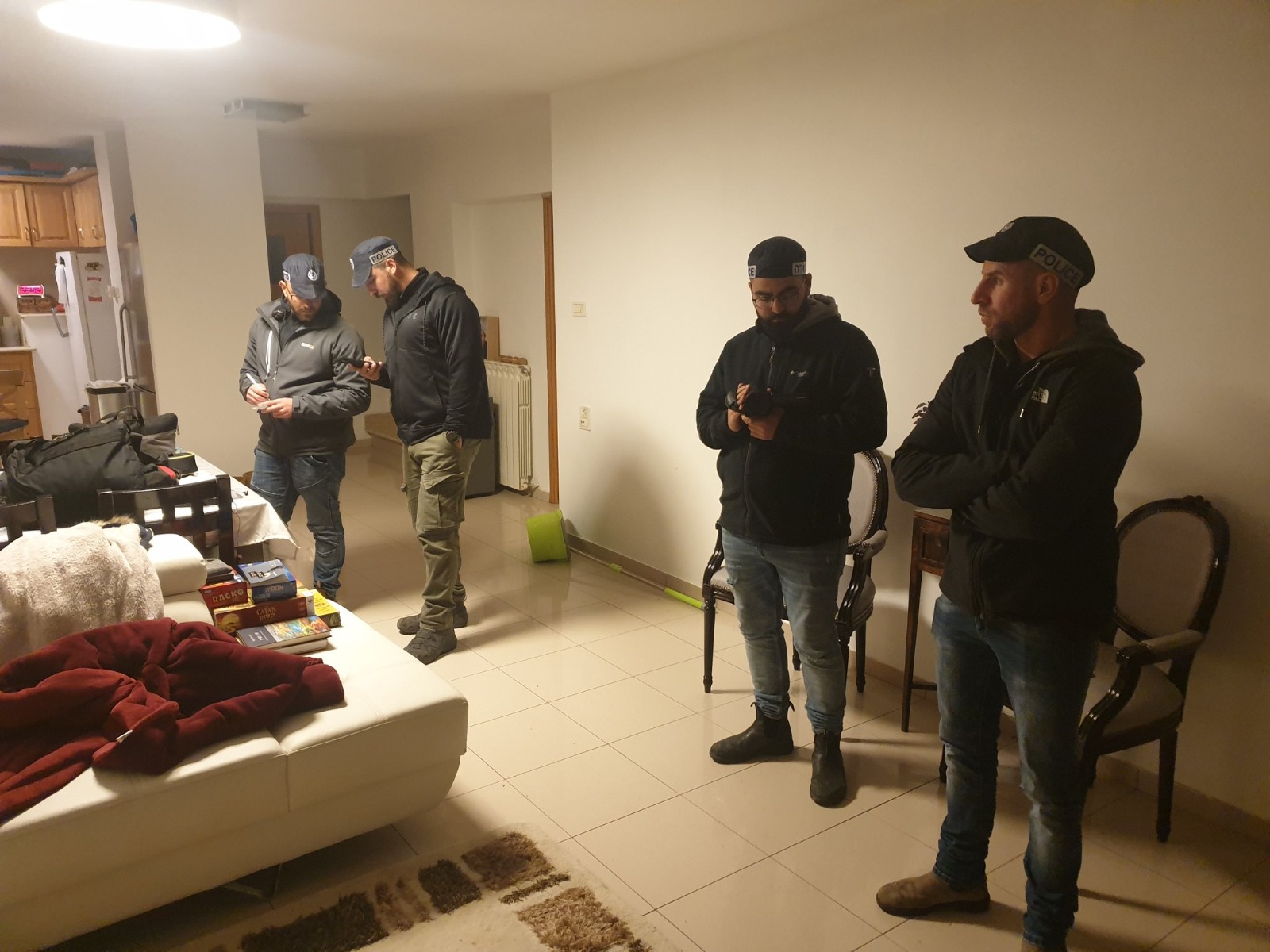 شُرطة الإحتلال تقتحم منزل الإرهابي "جليك"