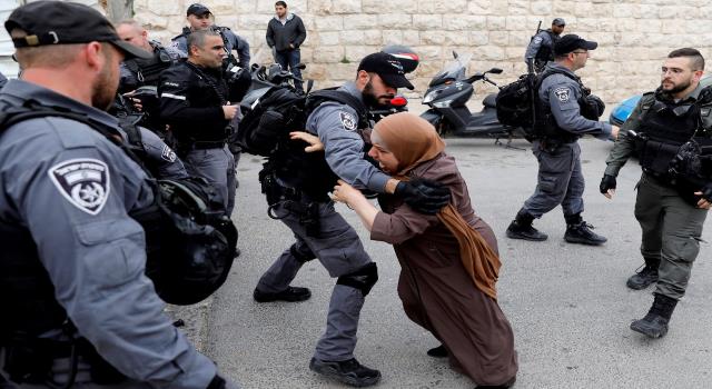 صُمود المرأة الفلسطينية