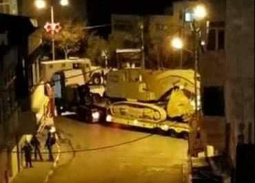 قوات الاحتلال تهدم منزل في بيرزيت