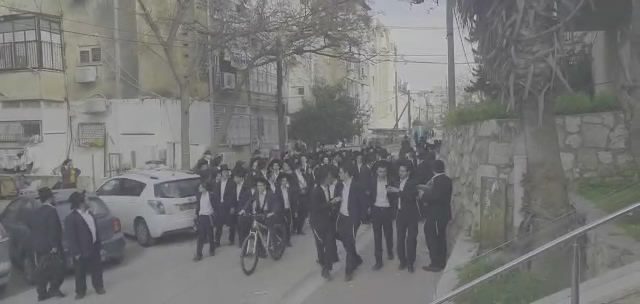 توجه الحرديم وحاخاماتهم للتصويت في الانتخابات الثالثة
