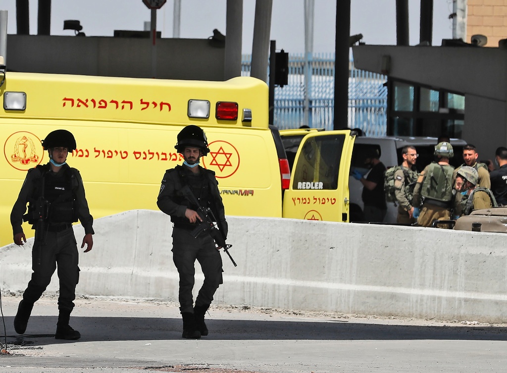 اقتحام قوات الاحتلال لقرية يعبد بالضفة الغربية