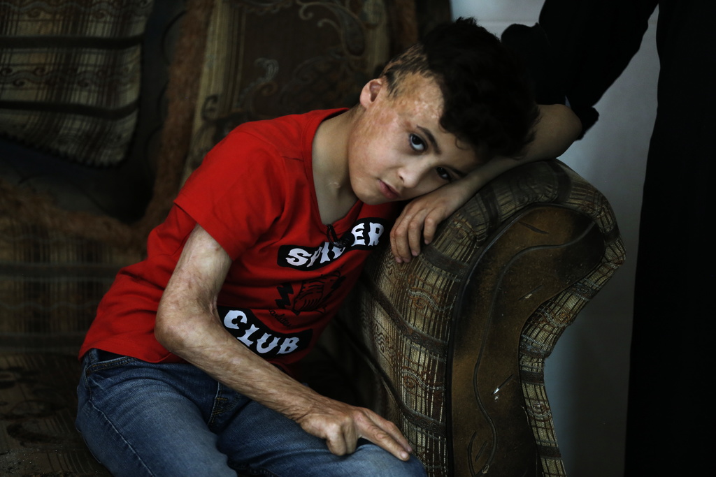 نجل نتنياهو يتعاطف مع قاتل عائلة دوابشة