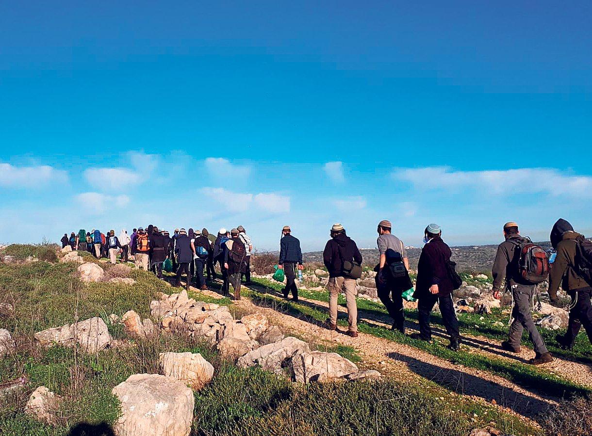 فتيان التلال: سنوقف صفقة القرن بأقدامنا