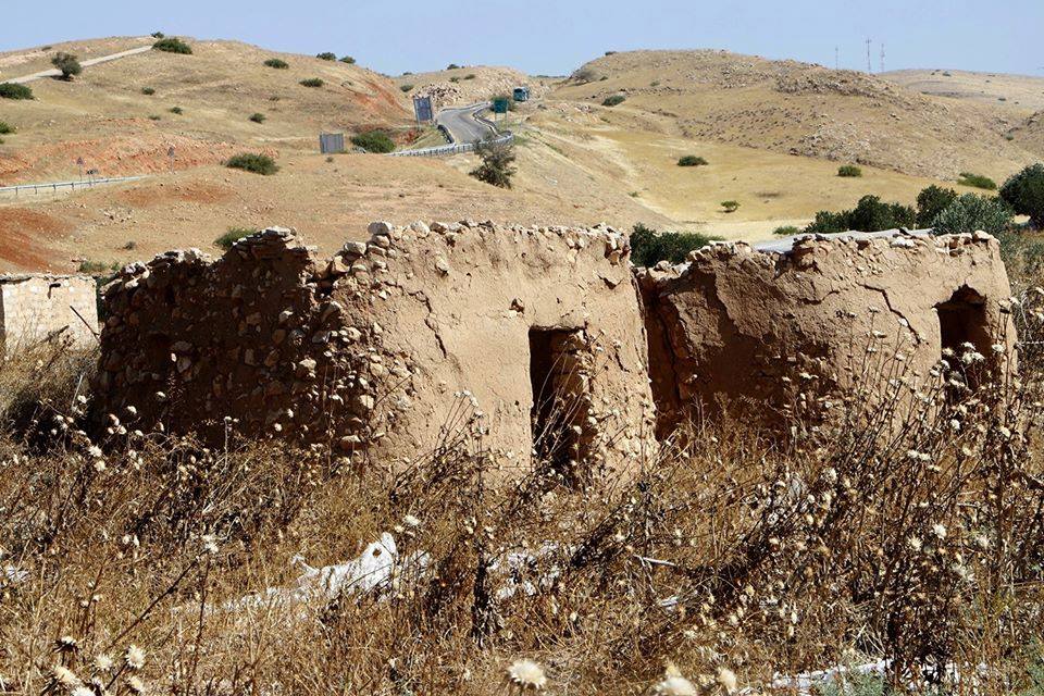 بالصور: بُيوت قديمة في مدينة أريحا