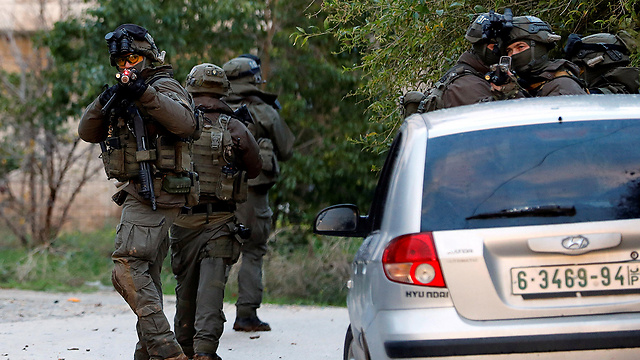 الاحتلال الاسرائيلي يداهم قرية يعبد