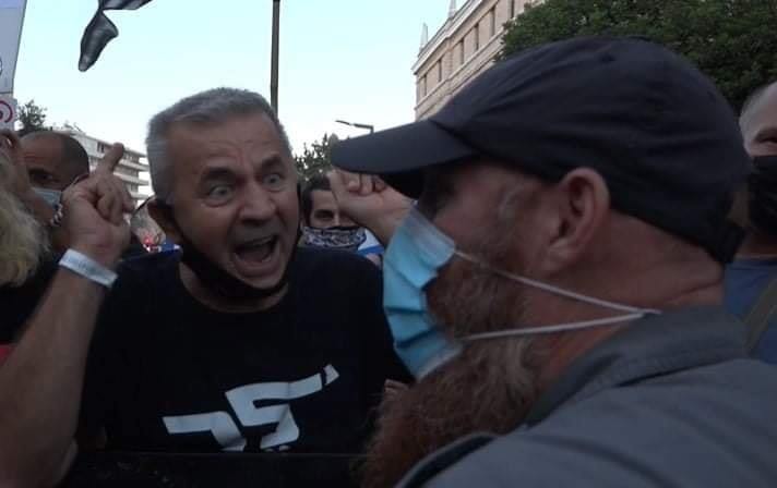 شرطة الإحتلال تنشر مقاطع مصورة لمتظاهرين يهددون الشرطة بالقتل