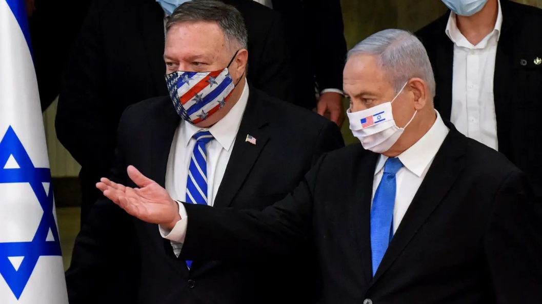 "اسرائيل" تحتفي بزيارة بومبيو لمصنع نبيذ بأحد مستوطنات الضفة الغربية