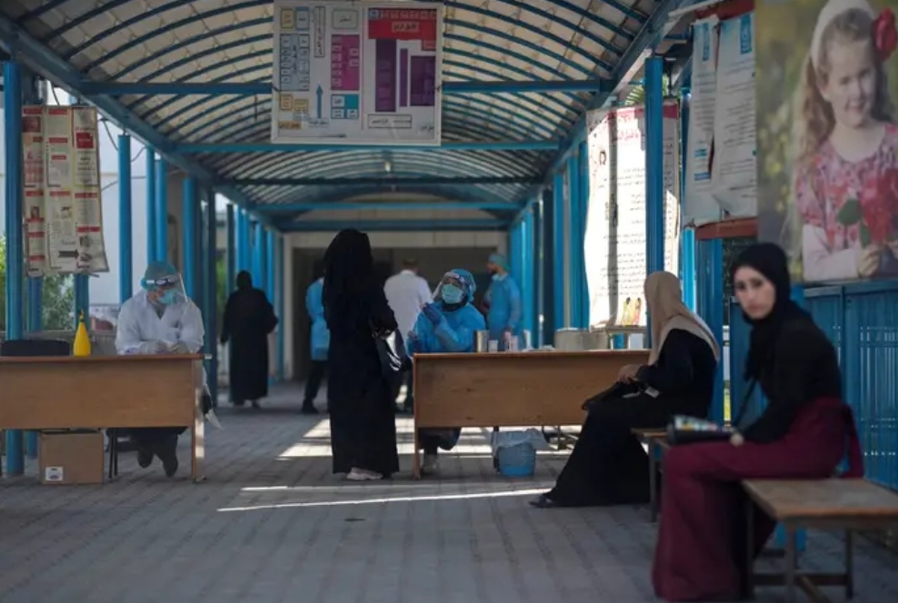 تصاعد حالات الإصابة بفيروس كورونا في غزة وخشية من جوع جماعي في حال الاغلاق