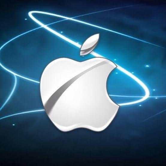 شركة (Apple ) آبل تواصل الخضوع