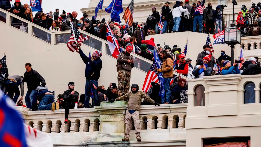 انتقدت المنظمات اليهودية الأمريكية ترامب بسبب العنف في العاصمة