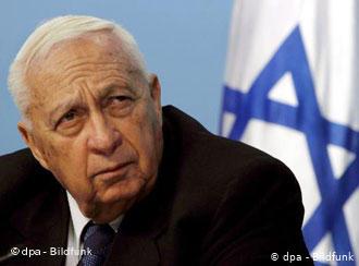 شاهد…. مُجرم الكيان “الإسرائيلي” أريئيل شارون -الجُزء الثاني-