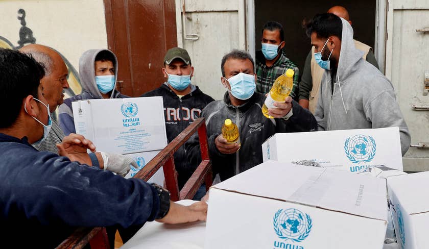 نتيجة للتطبيع .. الإمارات تقطع جذرياً تمويلها للاجئين الفلسطينيين في 2020