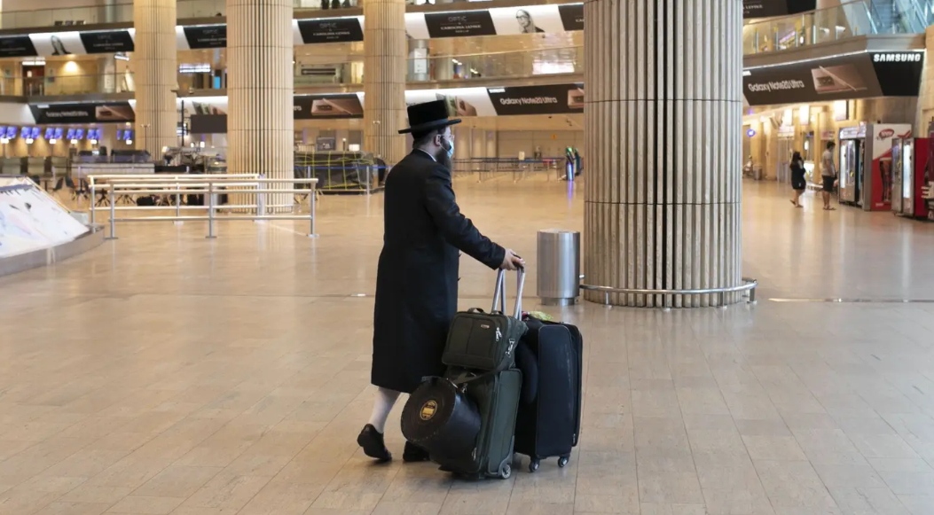 فضيحة الرحلات الجوية في “اسرائيل” قد تقلب نتيجة انتخابات الشهر المقبل