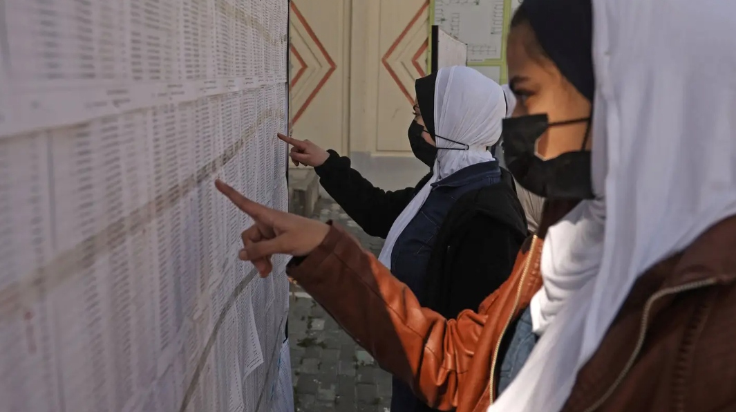 “اسرائيل” تضغط على نشطاء حماس لعدم خوض الانتخابات الفلسطينية