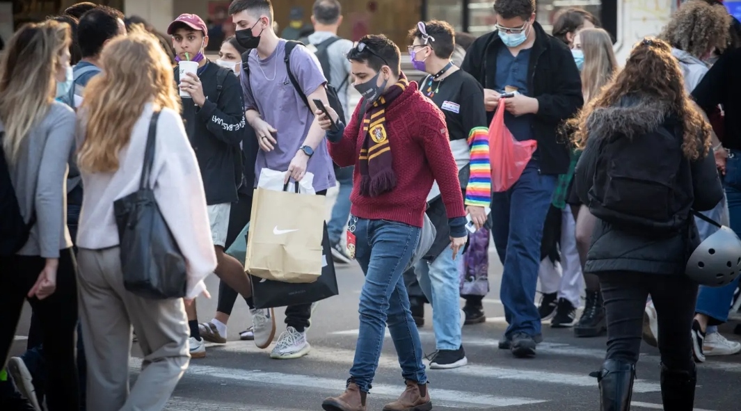 خشية “اسرائيلية” من عدم السيطرة على سلالة فيروس كورونا الجنوب أفريقية