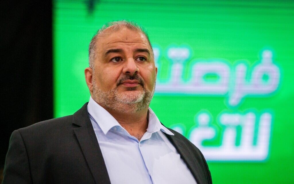 رئيس القائمة المُشتركة: مُستعدون لدراسة دعم حُكومة تناوب بين بنت - لبيد