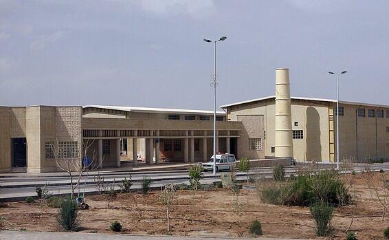 في البحر وعلى اليابسة