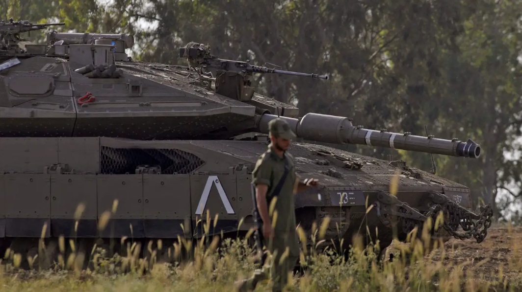 مسؤولون "إسرائيليون" كبار يشككون في فاعلية سياسة العمليات ضد إيران