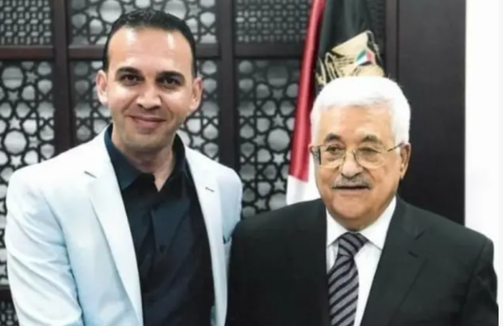 اعتقال صحفي فلسطيني بعد اتصاله بمنزل عباس
