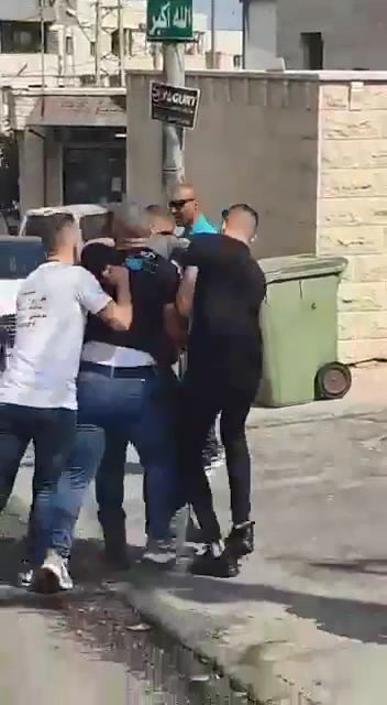 تقديم لوائح الاتهام ضد فلسطينيين هاجموا قوة من الشرطة "الإسرائيلية"