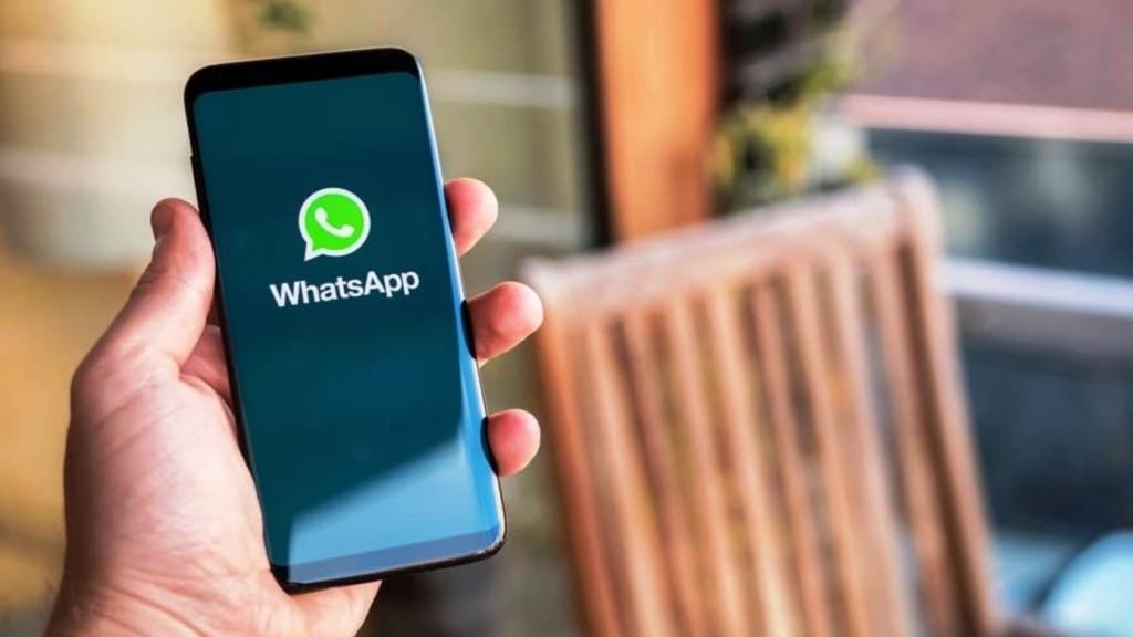 واتساب تختبر خاصية لحذف الرسائل تلقائيًا بعد رؤيتها مرة واحدة