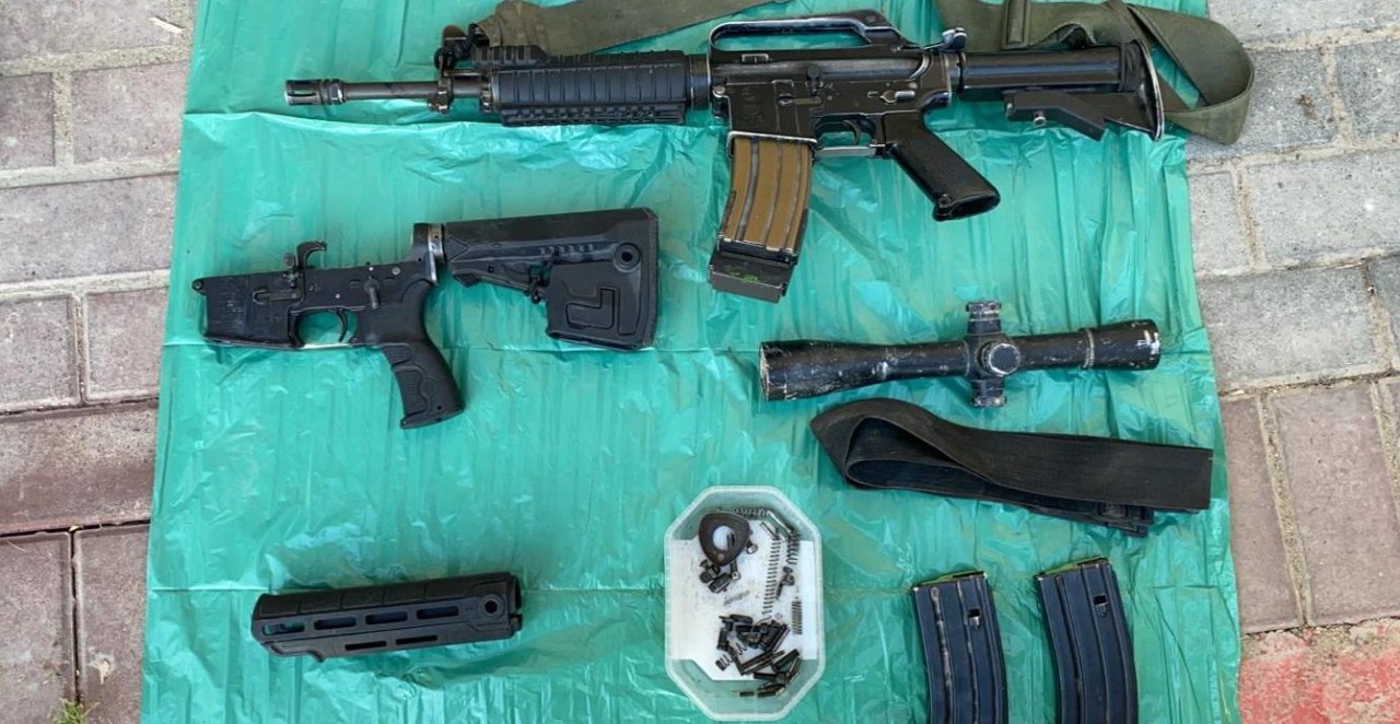 ضبط سلاح بالخليل