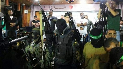 “أبو مازن يبدأ عملية عسكرية لإعادة الحكم في جنين"