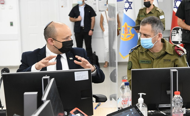 معضلة مطار بن غوريون: هل يغلق المطار بسبب متحور كورونا الجديد"أميكرون" ؟