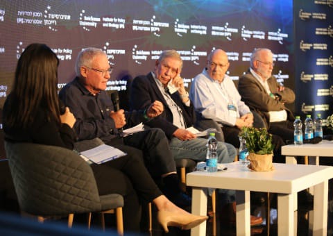 رئيس الموساد السابق: هل تستطيع "إسرائيل" مواجهة إيران عسكرياً؟