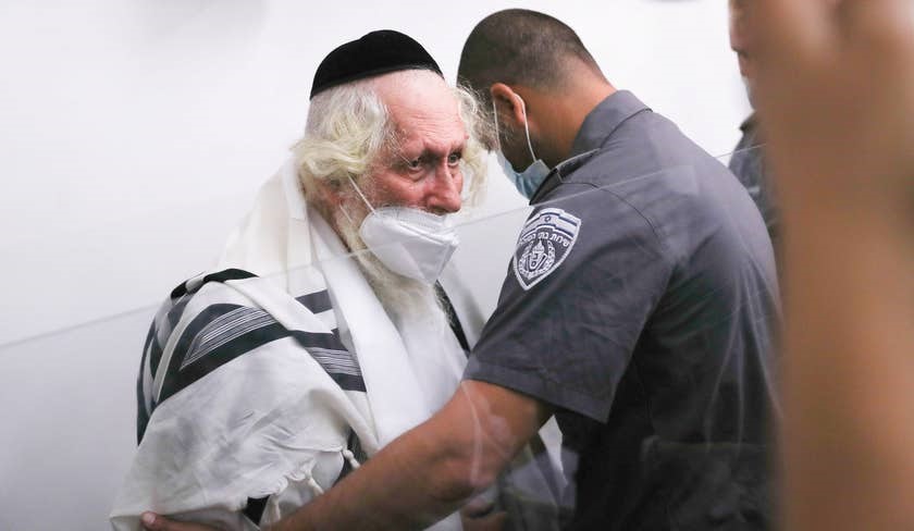 "المحكمة الإسرائيلية": حاخام الطائفة الحريدية يورط نفسه في جريمة قتل مزدوجة وخطف