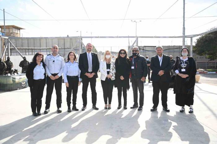 لجنة الأمن الداخلي في الكنيست تقوم بجولة في سجن عوفر