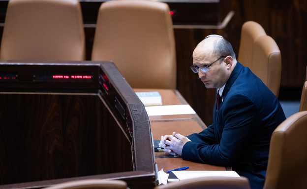 لهذا السبب: يجب على بينت ووزرائه التسجيل في معهد نتنياهو لإعادة التأهيل