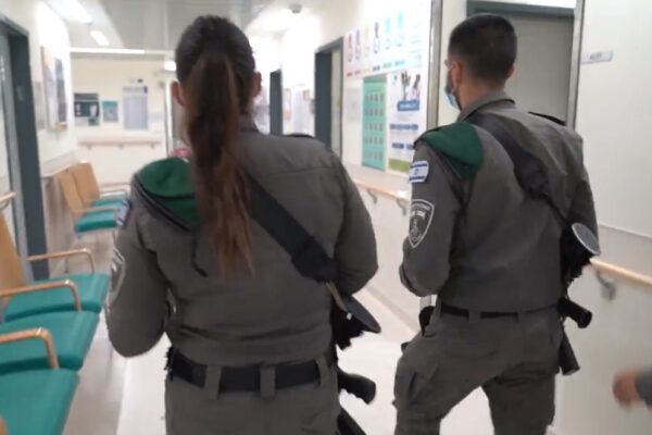 حصانة قانونية للجُنود وضُباط الشُرطة الذين يعدمون الفلسطنيين