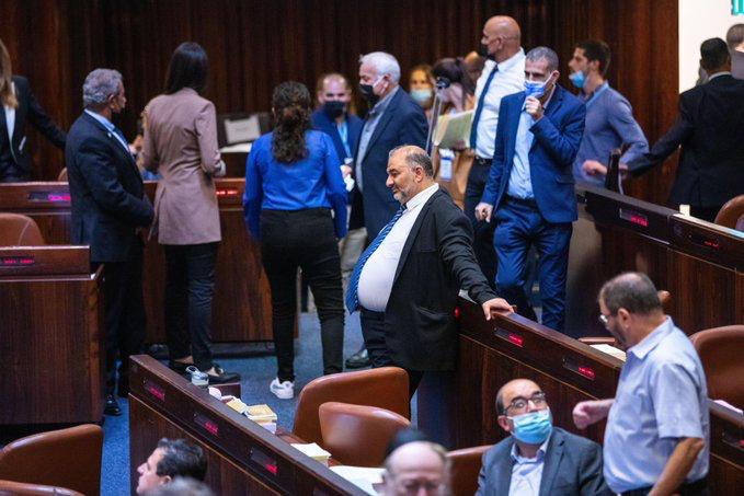 معركة داخل الكنيست على قانون الكهرباء