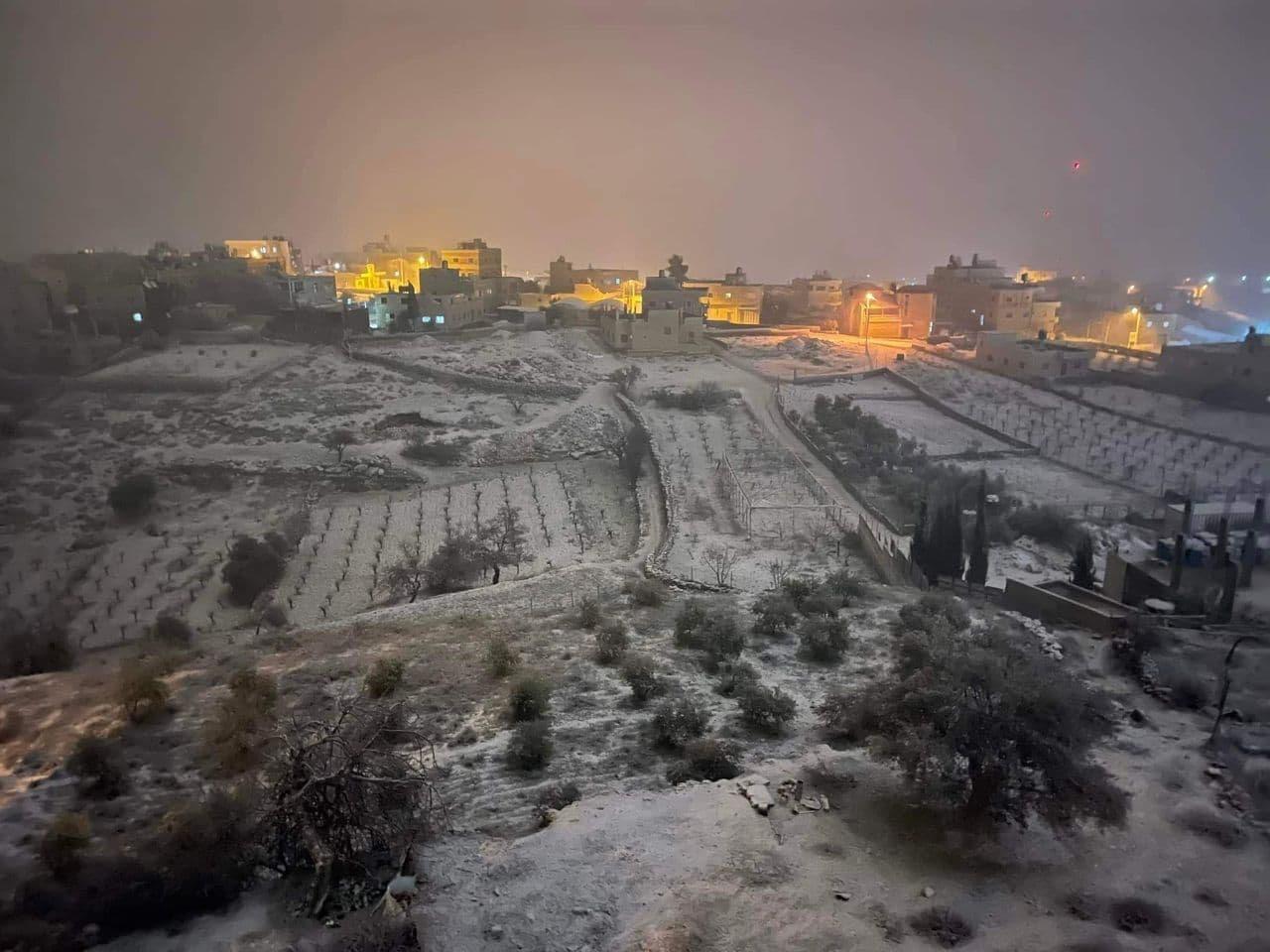 تساقط الثلوج على القدس وما حولها