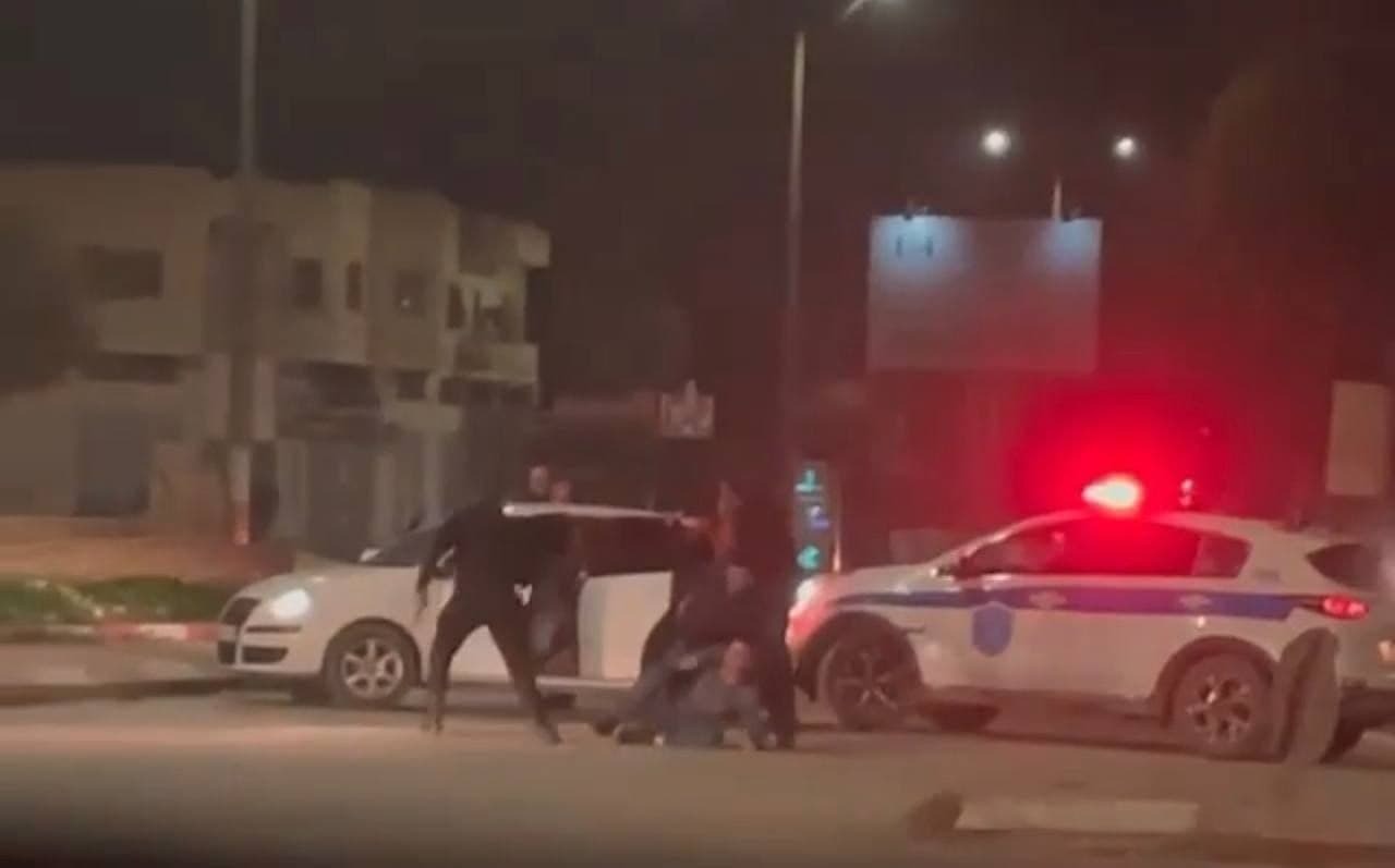 مُسلحون يطلقون النار على مقر للسلطة في جنين